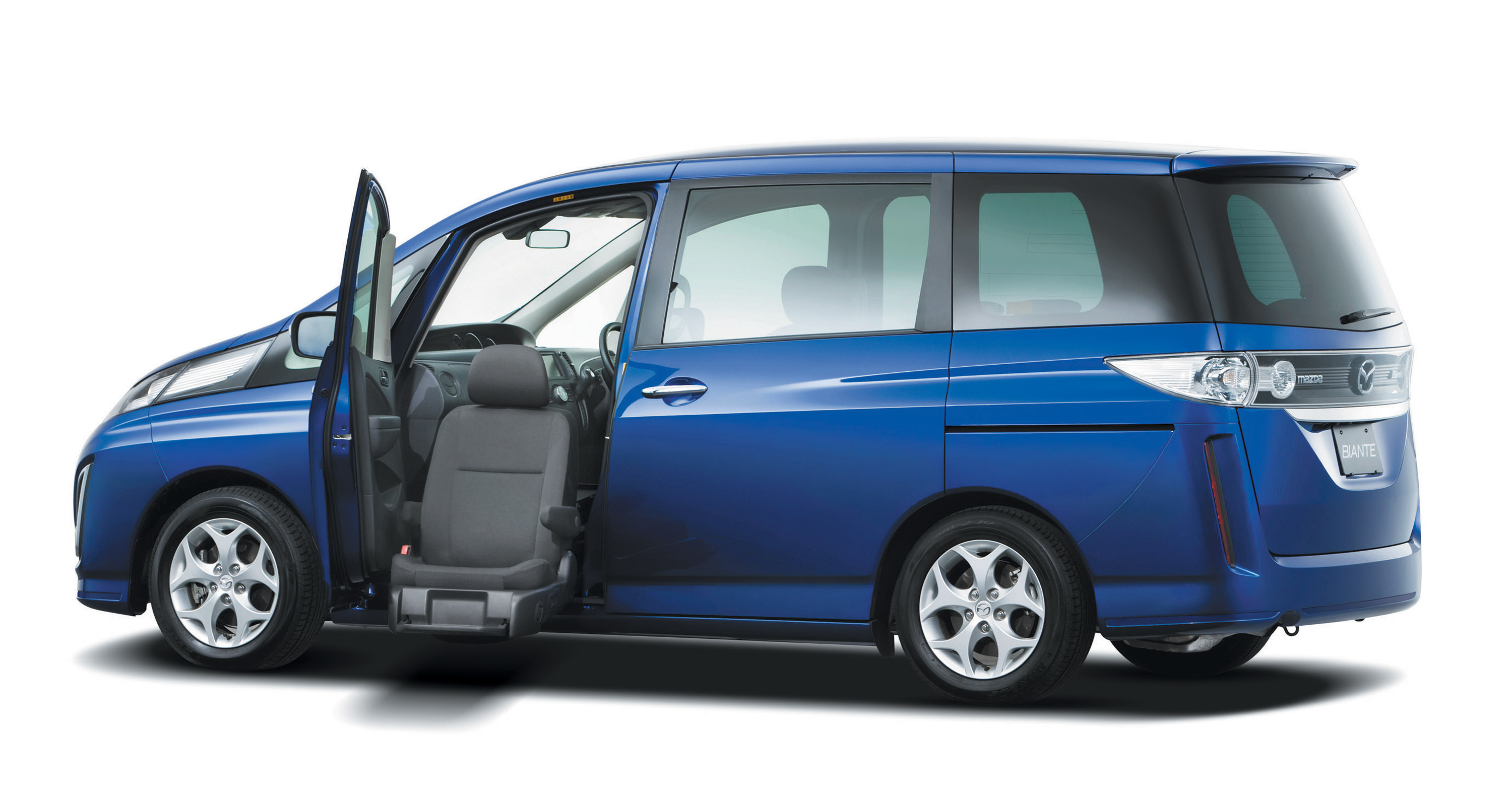 2010-mazda-biante-13.jpg