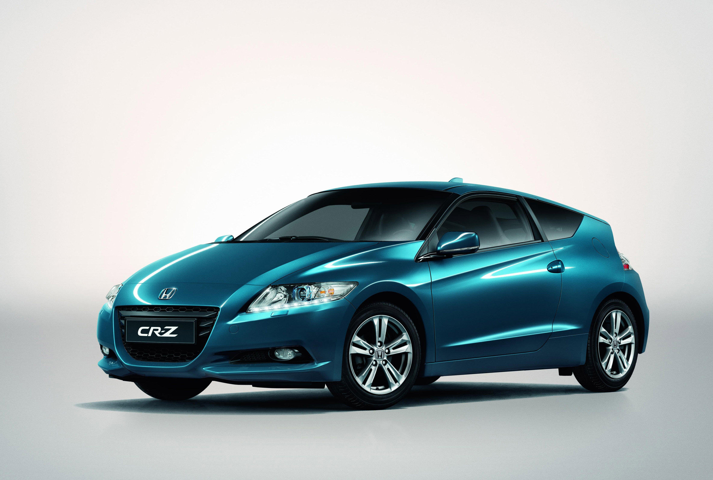 2011-honda-cr-z-sport-hybrid-coupe-12.jpg