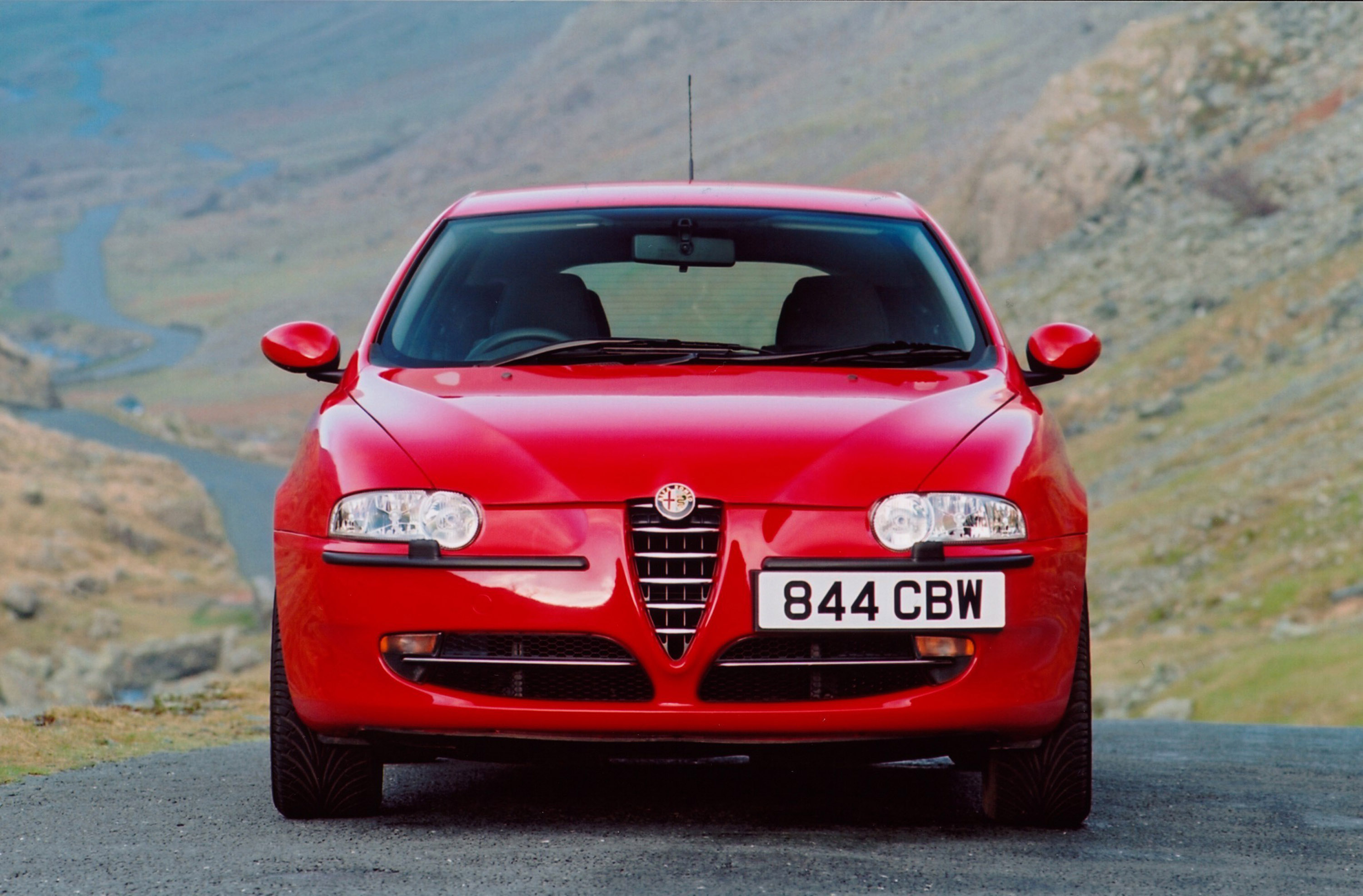 Cada alfa romeo купить. Alfa Romeo 147. Альфа Ромео машина 147. Alfa Romeo 147 2001. Alfa Romeo 147 2004.